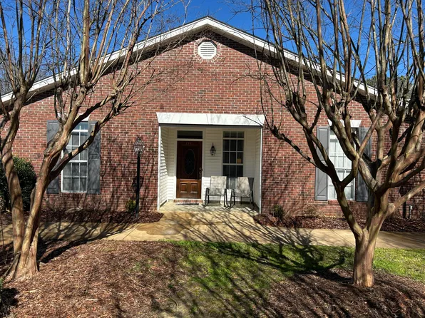 114 Hummingbird Ln, Starkville, MS 39759