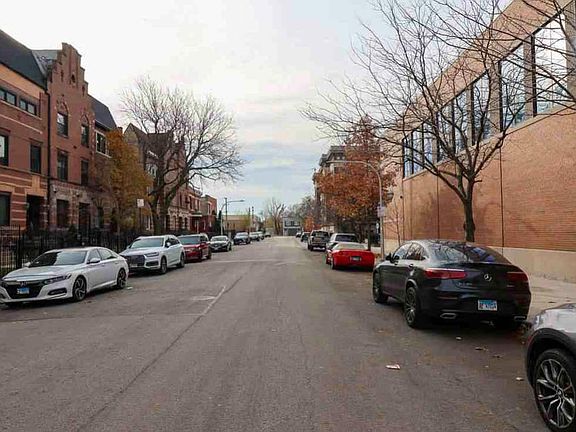 3rd image of 3805 S Giles Ave