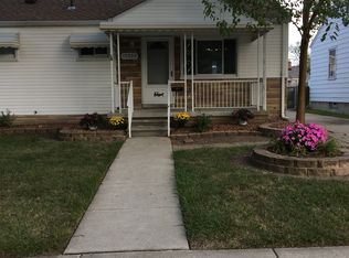 17539 Matthews St, Riverview, MI 48193
