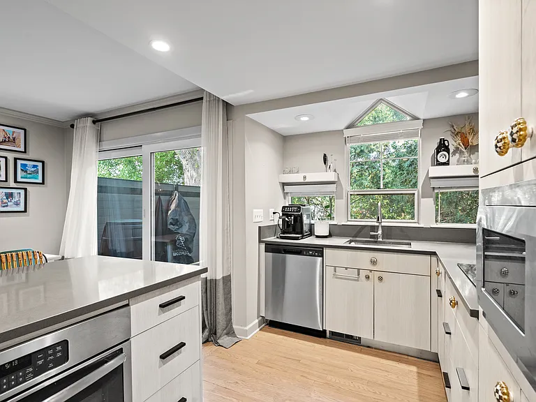 1057 N Old Woodward Ave — Photo 5