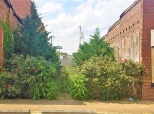 15 E Main St, Englewood, TN 37329