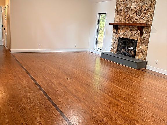 4th image of 518 Rockwood Ct