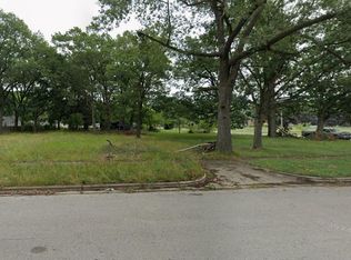 2138 Elwood St, Muskegon Heights, MI 49444