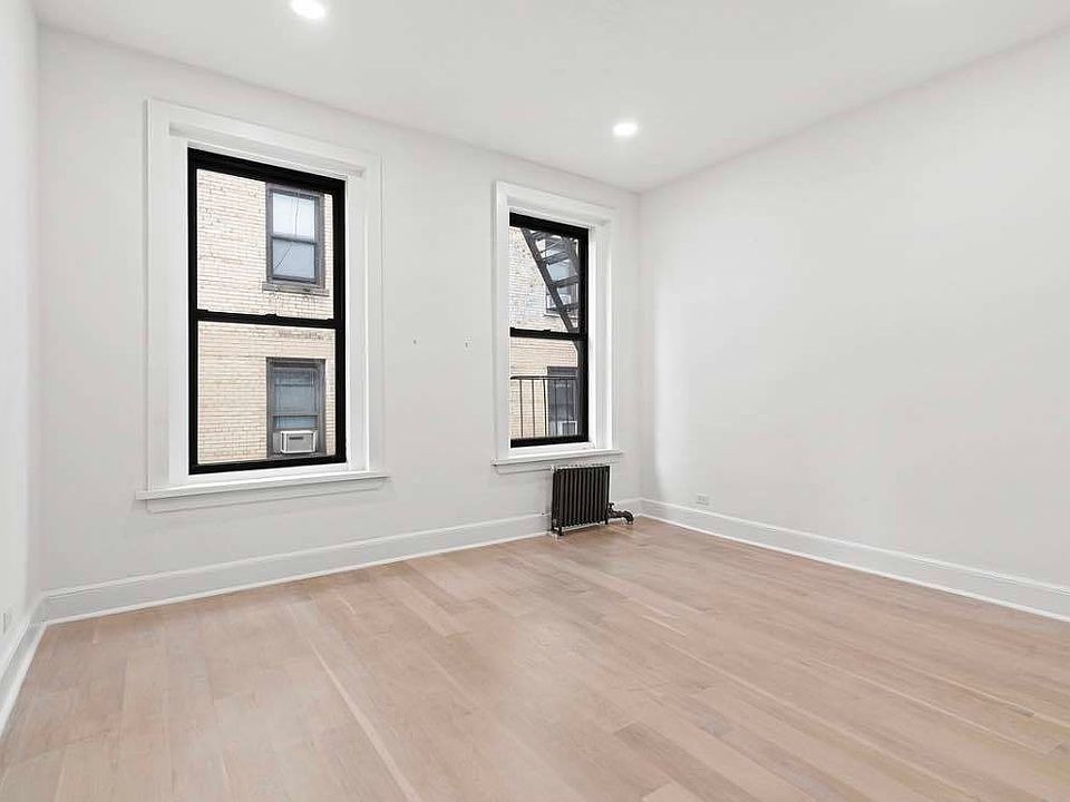 2nd image of 338 E 13th St #3C1