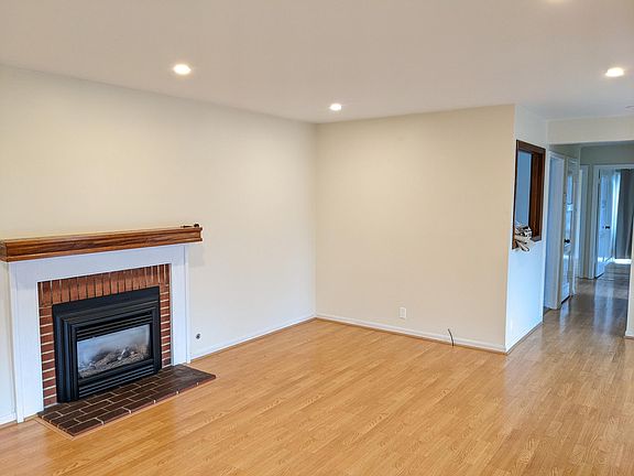 2nd image of 202 Hilton Ave