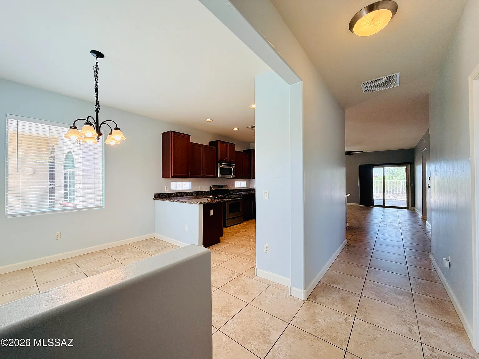 5 bed, 2.0 bath, 2020 sqft, $2,200 — Photo 3