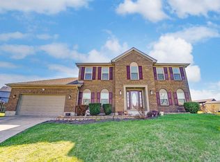 11409 Oxfordshire Ln, Cincinnati, OH 45240