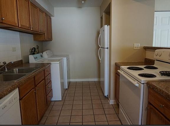 2nd image of 1191 E Barberry Ln APT C