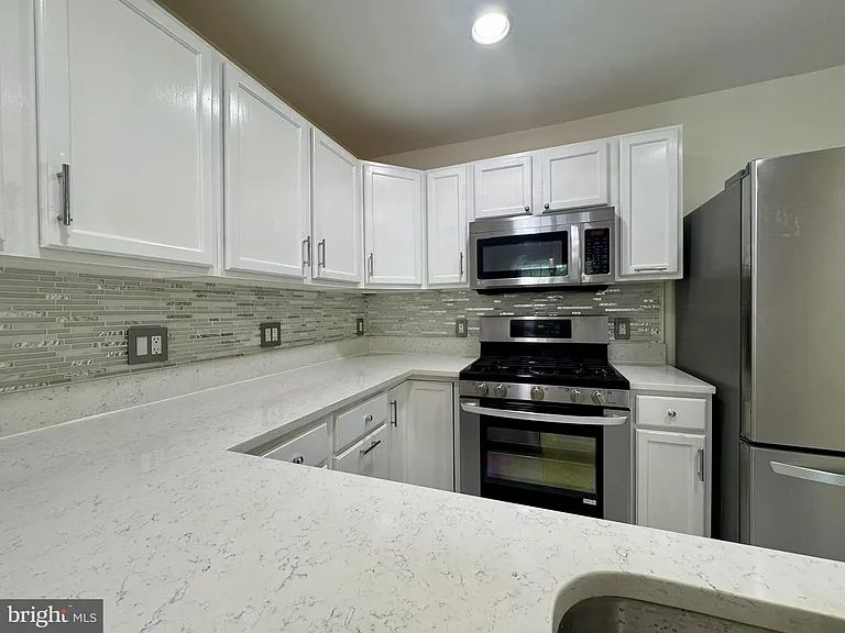 11812 Eton Manor Dr #104 — Photo 20
