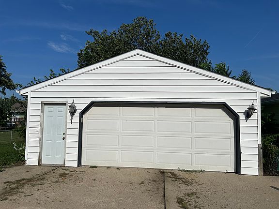 Large Extended 2 car garage