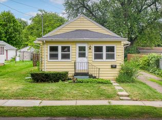 1814 Plymouth St, Oshkosh, WI 54901