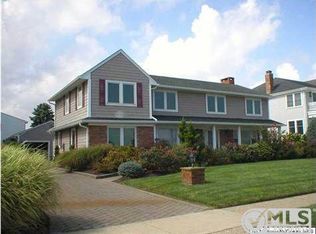 511 Ocean Ave, Spring Lake, NJ 07762