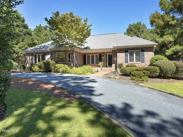 55 Mcqueen Road, Pinehurst, NC 28374
