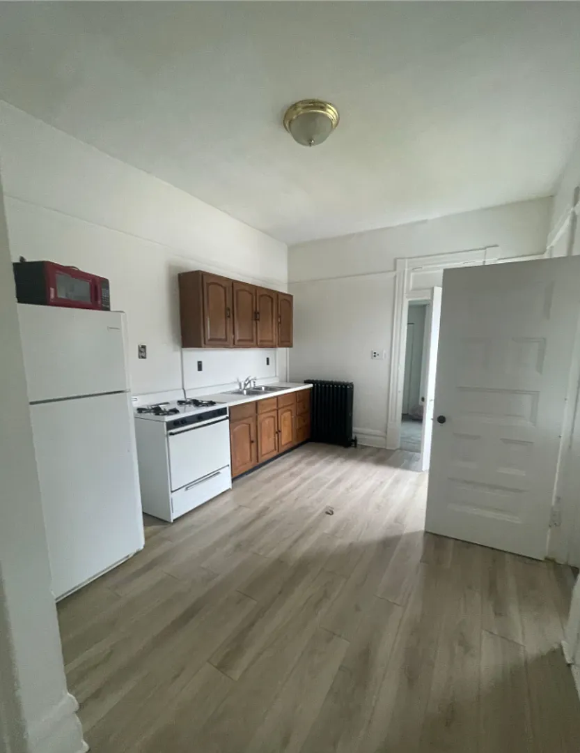 721 Brown — Photo 1