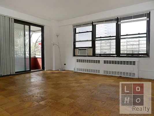 Sold by LoHo Realty | media 10