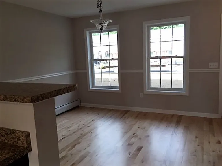 76 Sumner Ln #F — Photo 5