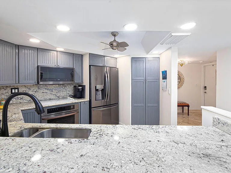 9500 S Ocean Dr #1905 — Photo 4