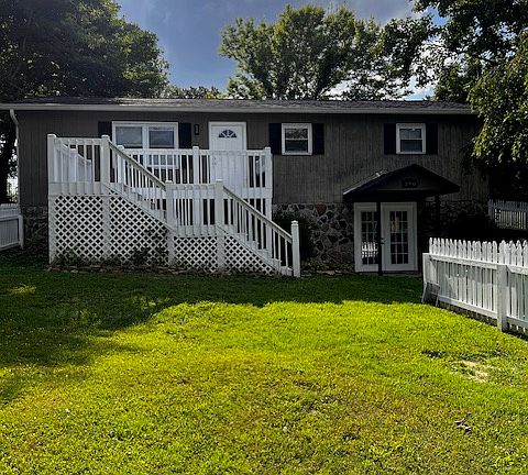 Street front view from front yard