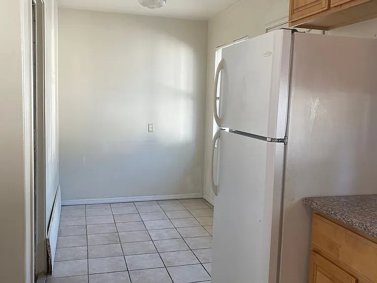 332 Pacific Ave — Photo 7