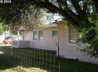 178 Paradise Ln, Roseburg, OR 97471