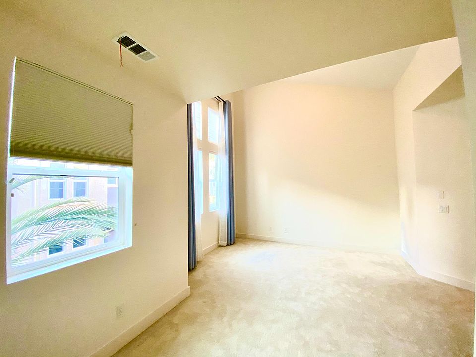 Master Bedroom, sitting room