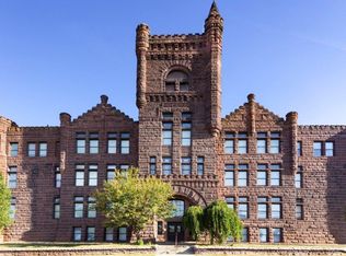 610 13th St #322, Sioux City, IA 51105