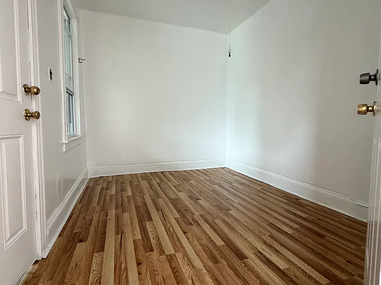 661-665 Capitol Ave #3 — Photo 7