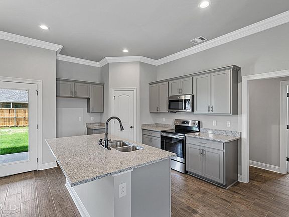 2nd image of 114 Saint Edmunds Way