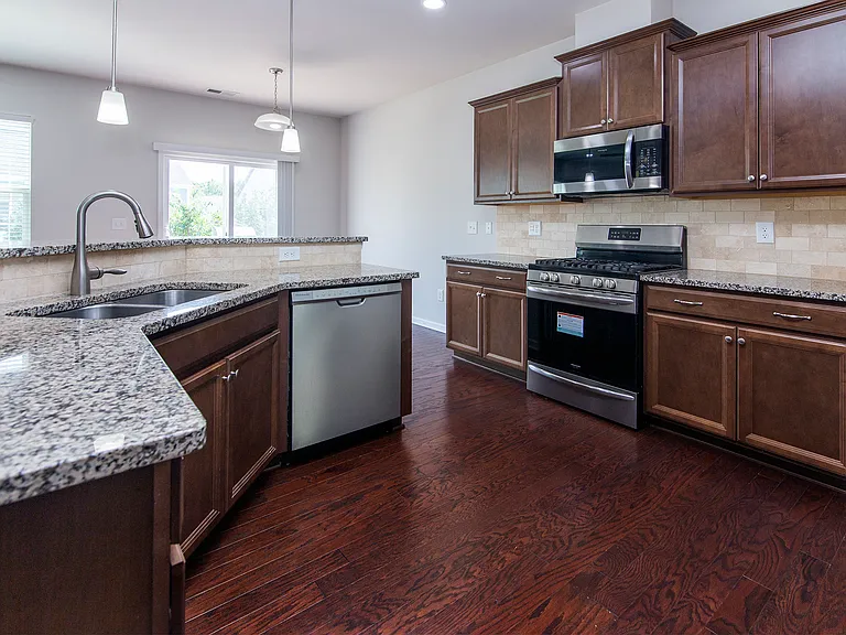 913 Ashton Oak Ct — Photo 19