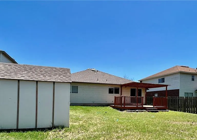 1105 Jolie Ln — Photo 14