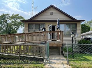 925 Bowditch Ave, Aurora, IL 60506