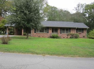 200 Gillingham Rd, Spartanburg, SC 29301
