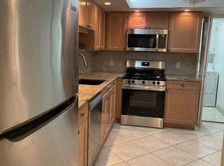 6300 NW 2nd Ave APT 305, Boca Raton, FL 33487