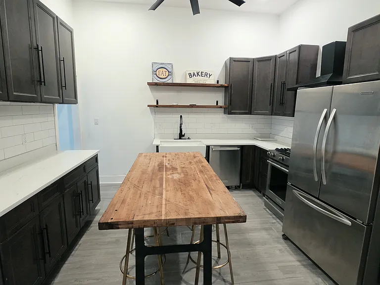 608 N Carrollton Ave #1 — Photo 5