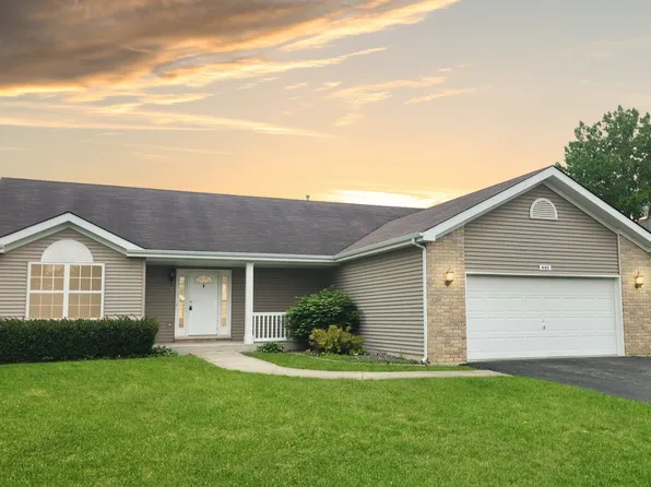 842 Hampshire Pkwy, Crete, IL 60417