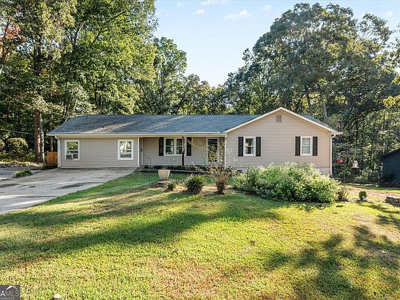 2nd image of 80 Oak Ridge Way