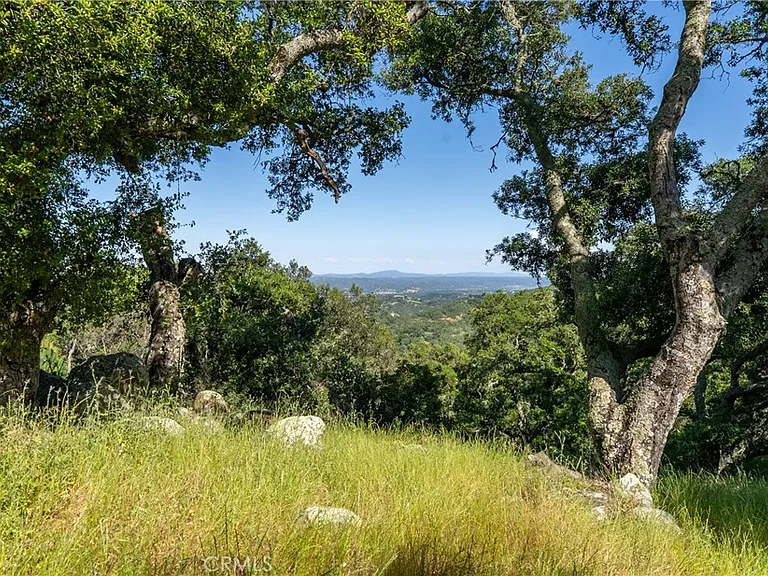 10885 San Marcos Rd — Photo 34