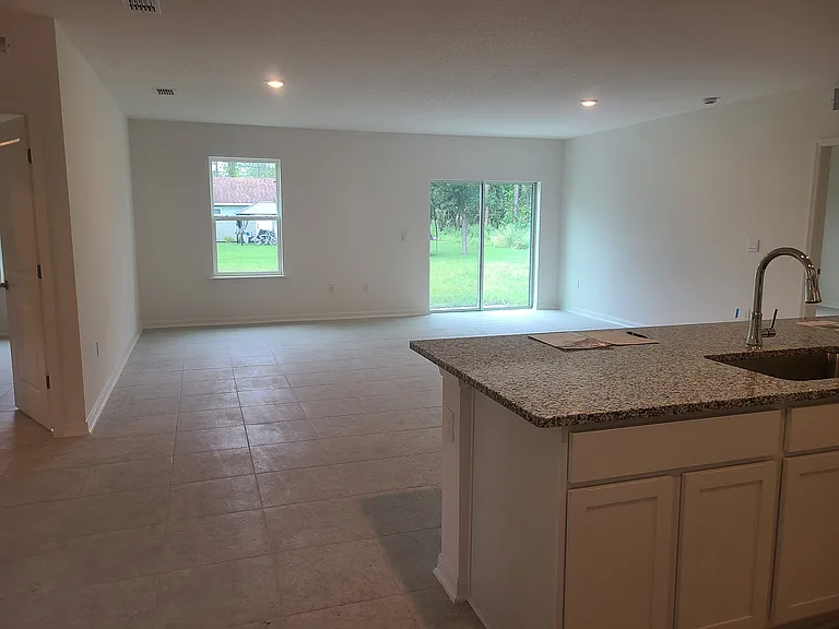 61 Rickenbacker Dr — Photo 5