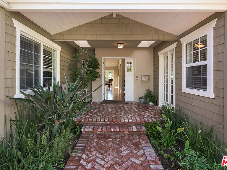 843 Enchanted Way — Photo 3