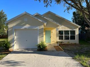 3304 Summer Island Ct, Valrico, FL 33594