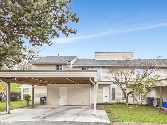 3rd image of 32550 Maclure Rd #146