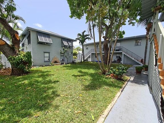 3rd image of 4205 N Flagler Dr APT 3