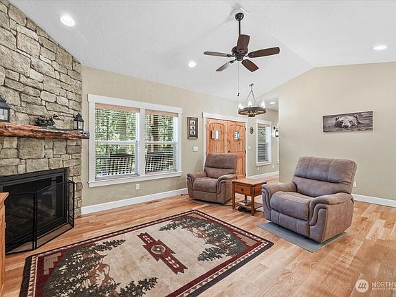 4th image of 3320 Hansel Lane