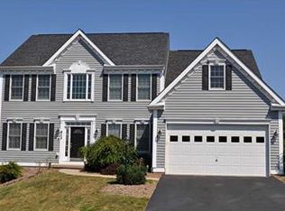 413 Minglewood Dr, Gibsonia, PA 15044