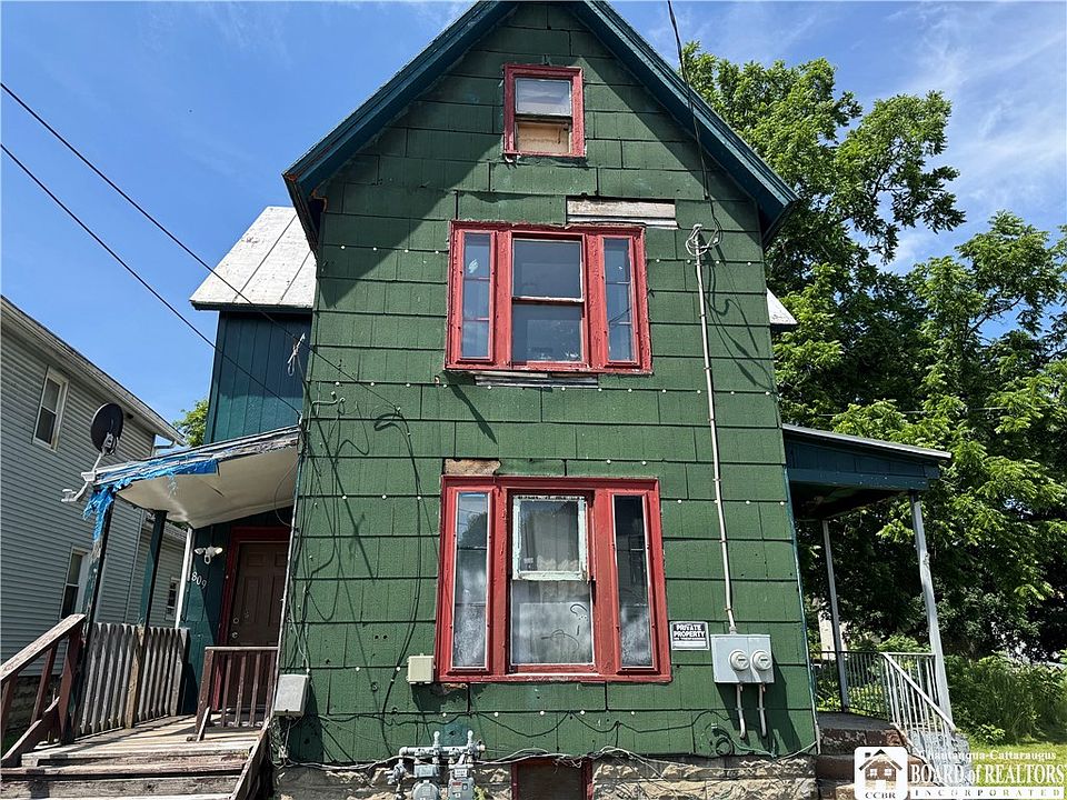1st image of 809 Cherry St