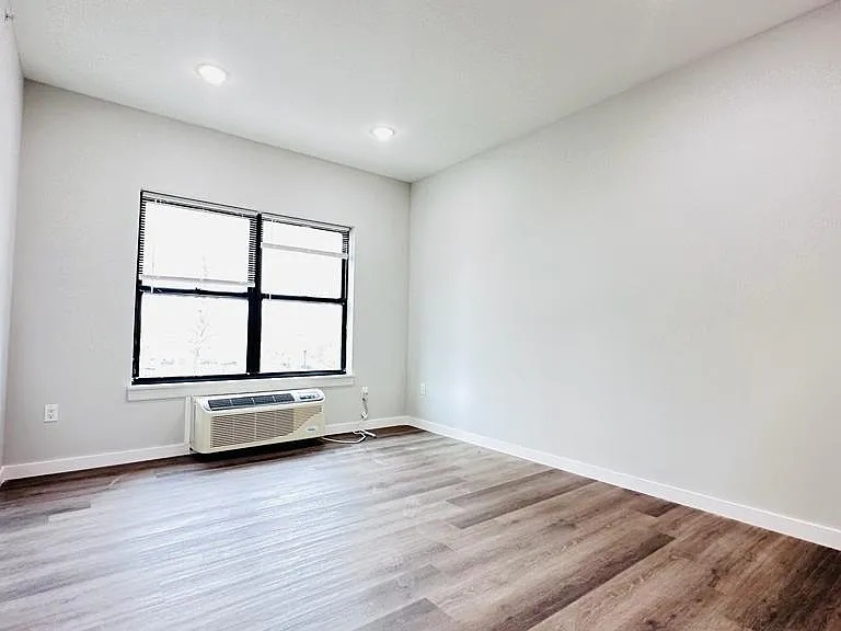 236 Harrison St #3 — Photo 10