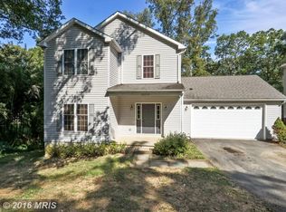 18258 Oakdale Dr, Triangle, VA 22172
