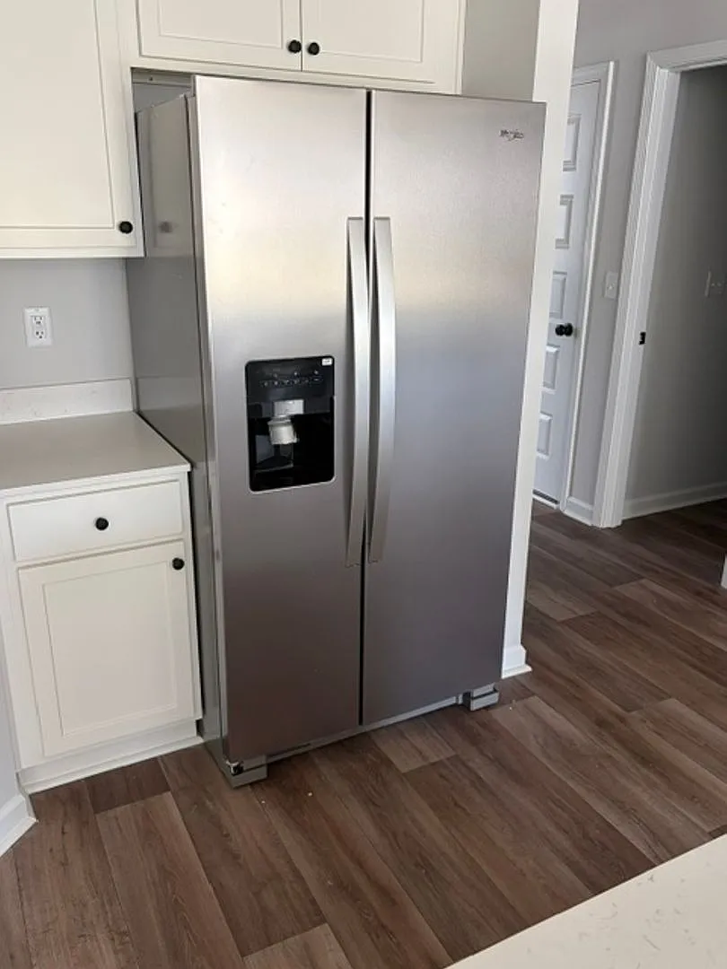 Beautiful, Brand New 3 Bedroom, 3 Full Bath Townhome in Conway SC — Photo 4