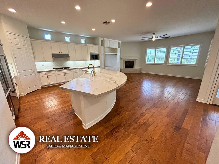 18691 Oak Park Dr — Photo 8