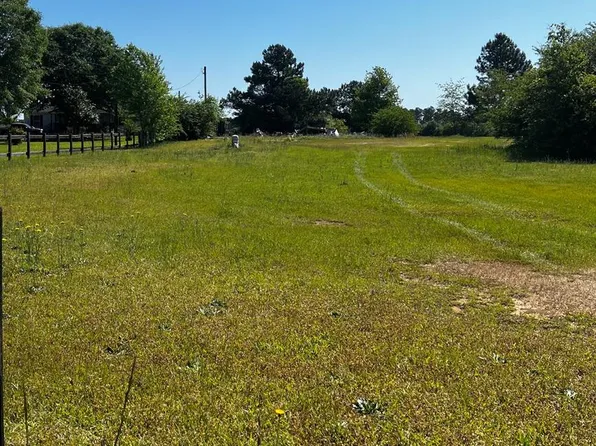 43 Johnston Cochran Rd, Tennille, GA 31089